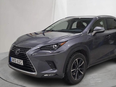 Lexus NX300h AWD 2019, SUV