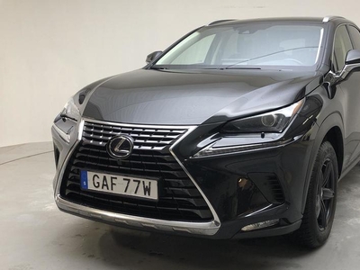 Lexus NX300h AWD 2020, SUV