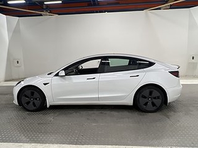 Tesla Model 3 Long Range AWD 440hk Svensksåld Dragkrok