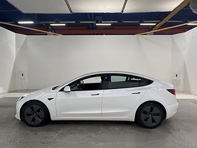 Tesla Model 3 Long Range AWD 440hk Svensksåld Moms Leasbar