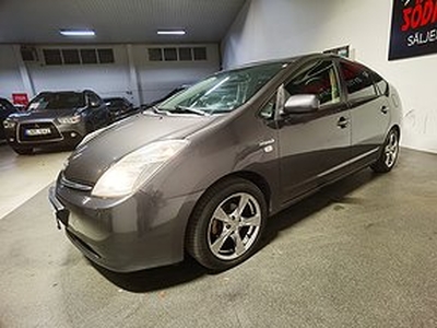 Toyota Prius 1.5 VVT-i + 3CM CVT