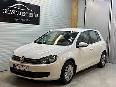 Volkswagen Golf 1.6 TDI LÅGAMIL/M-VÄRME/SERVAD/AUX/SoV