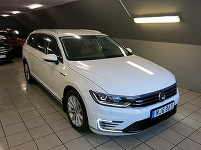 Volkswagen Passat GTE 218hk Executive Drag Kamera Euro 6