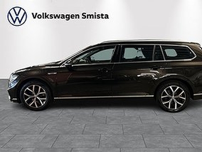 Volkswagen Passat Sportscombi GTE 218HK / Panorama/ Läder