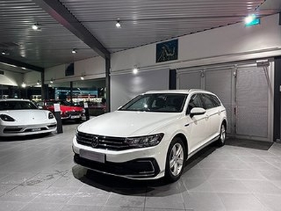 Volkswagen Passat Variant GTE - Backkamera / Nav / Drag /VAT