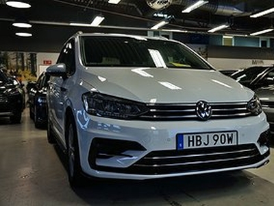 Volkswagen Touran 1.5 TSI Plus R-Line 7 sits Värmare Drag