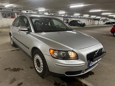 Volvo S40 1.8 125hk KAMKEDJA/ Servad/ Besiktad