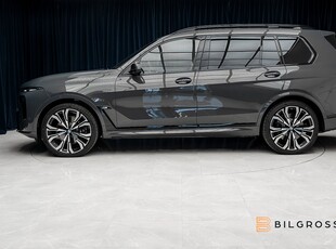 BMW X7 M60i xDrive Exclusive Panoram Sky lounge Kolfiber 23