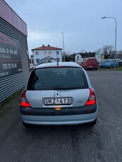 Renault Clio 5-dörrars Halvkombi 1.2 Expression/Nybesiktigad