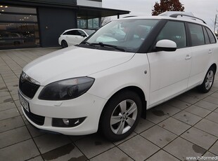 Skoda Fabia 1.2 TSI Combi 86hk Ambiente Svensksåld