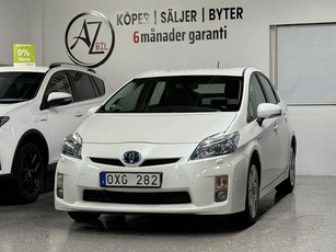 Toyota Prius Hybrid CVT GPS BAKKAMERA SKINNKLÄDSEL P-SENSOR