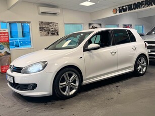 Volkswagen Golf 5-dörrar 1.4 TSI R-Line B-kamera Drag Ny servad