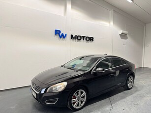 Volvo S60 D5 AWD 205hk Summum Taklucka D-värm Navi