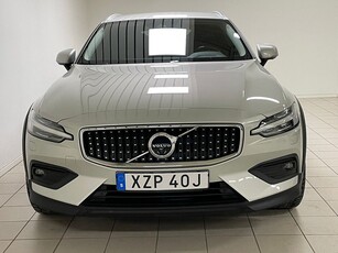 Volvo V60 Cross Country B4 AWD Diesel Adv SE Drag H/K Kamera