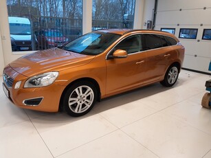 Volvo V60 T3 Momentum Euro 5