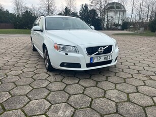 Volvo V70 D2 Momentum Euro 5, Ny Kamrem, Dragkrok