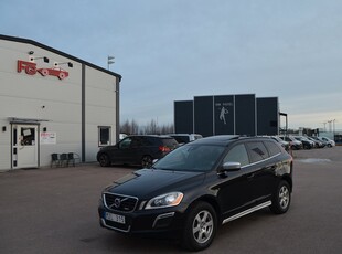 Volvo XC60 D4 AWD R-Design 163 hk VOC Drag Backkamera Navi