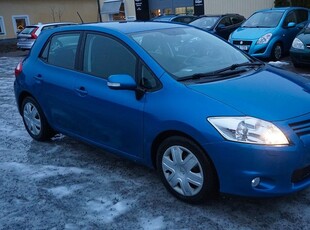 Toyota Auris5-dörrar 1.4 D-4D Plus M-Värmare 2012, Halvkombi