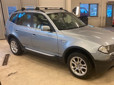 BMW X32.5i X-DRIVE 6VXL LÅGMIL 1ÄG DRAG 2005, SUV