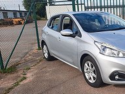 Peugeot 208 5-dörrar 1.2 VTi Euro 6 82hk Ny Kamrem