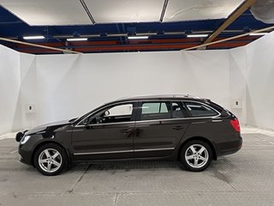 Skoda Superb 2.0 TDI 170hk 4x4 D-Värmare Navi Drag