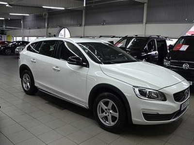 Volvo V60 Cross Country D3 Geartronic, Momentum