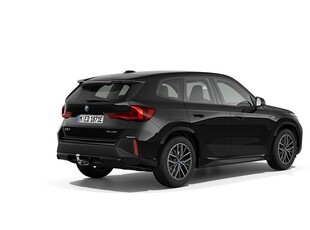 BMW iX1 eDrive20 / M Sport / Rattvärme / Dragkrok / 3,95%