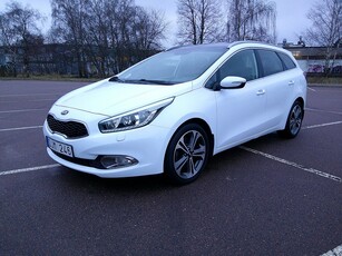 Kia CEED 1.6 CRDi Automat Panorama Navi Kamera Comfort