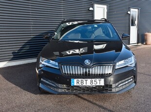 Skoda Superb iV Kombi 1.4 Plug-in Hybrid Sportline Välspecad