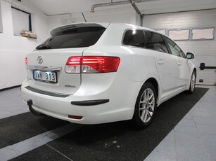 Toyota Avensis Kombi 2.2 D-4D Executive NAVI Panor Värm Aut