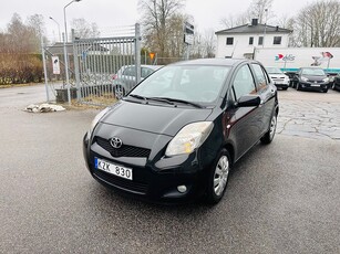 Toyota Yaris 1.33 VVT-i 100HK 5D / 12600Mil