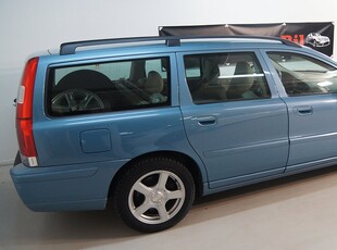 Volvo V70 2.5T Momentum