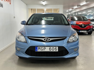 Hyundai i30 1.6 / NY BES / S&V DÄCK