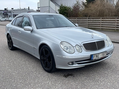 Mercedes-Benz E 220 CDI/ Automat/ Avantgarde/ 18000 mil/ Drag