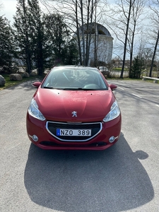 Peugeot 208 5-dörrar 1.2 VTi Euro 5,Ny Kamrem,Panoramatak