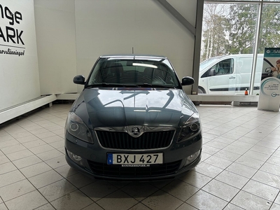 Skoda Fabia 1.2 TSI/ BLUETOOTH / FARTHÅLLARE / PDC / NYSERVAD /