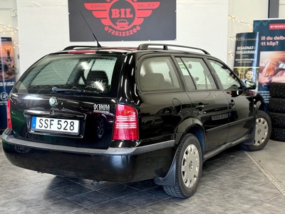 Skoda Octavia TOUR KOMBI 1.6 MPI EURO 4 NYBESIKTIGAD