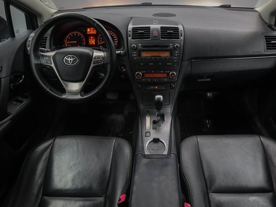 Toyota Avensis 2.0 Multidrive S 152hk Premium Pano Skinn PDC