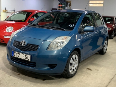 Toyota Yaris 5-dörrar 1.3 VVT-i Automat 8600 Mil Välvårdad