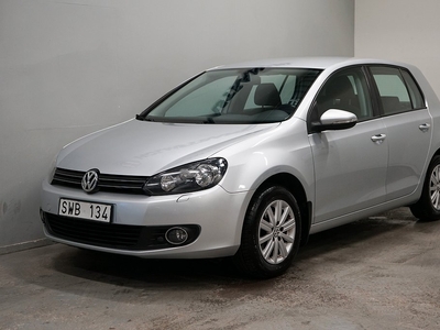 Volkswagen Golf 5-dörrar 1.6 102hk Style Nyservad V-hjul