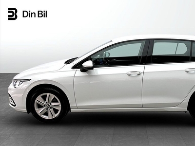 Volkswagen Golf TSI150 Drag/P-värmare/Navigation