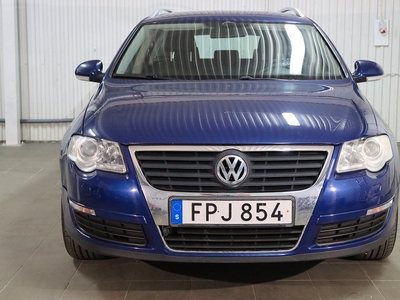 Volkswagen Passat 2.0 FSI / SPORTLINE / M-VÄRME / 150HK