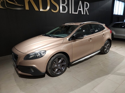 Volvo V40 Cross Country D3 Geartronic Momentum 150hk | Drag