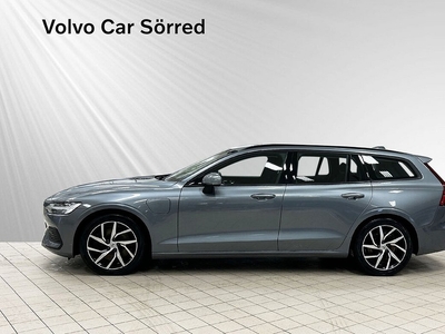 Volvo V60 T8 TE Momentum Edition