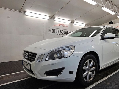 Volvo V60T3 Momentum Fullservad 2011, Kombi