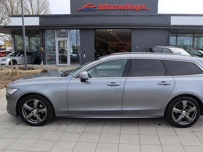 Volvo V90D4 Momentum Advanced Edition 2020, Kombi