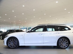 BMW 330e xDrive Touring