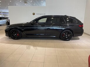 BMW 530e xDrive Touring M-Sport Dragkrok Navi Komfortöppning Harman Kardo