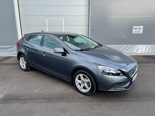 Volvo V40 D3 Momentum Euro 5 Komplett S-historik, On-call