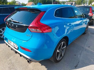 Volvo V40 D3 Momentum, R-Design Euro 5